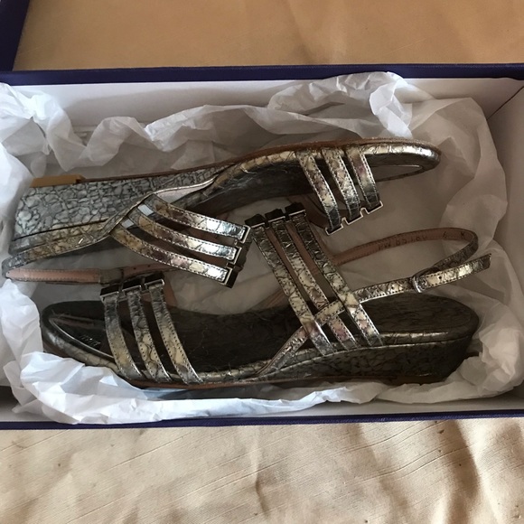 SOLD ON TRADESY!!! Stuart Weitzman ‘Playful’ python wdg sdl. Size 7. NWOT - Picture 6 of 7